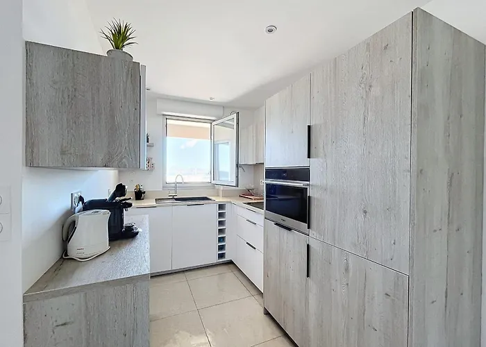 Pretty Cocoon With Harbour View Apartman Porto-Vecchio