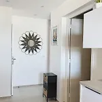 Apartment Pretty Cocoon With Harbour View *
