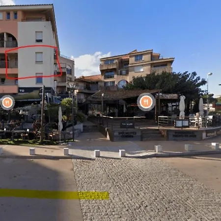 Pretty Cocoon With Harbour View *