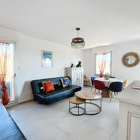 Pretty Cocoon With Harbour View *