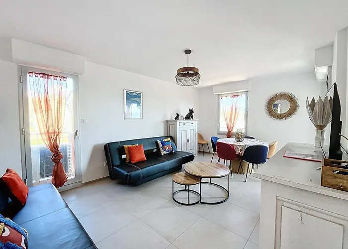 Pretty Cocoon With Harbour View *