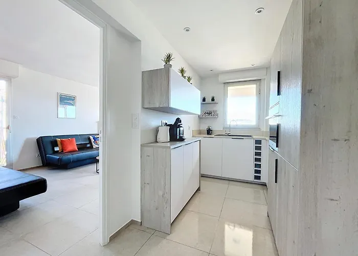 Pretty Cocoon With Harbour View ポルトヴェッキオ